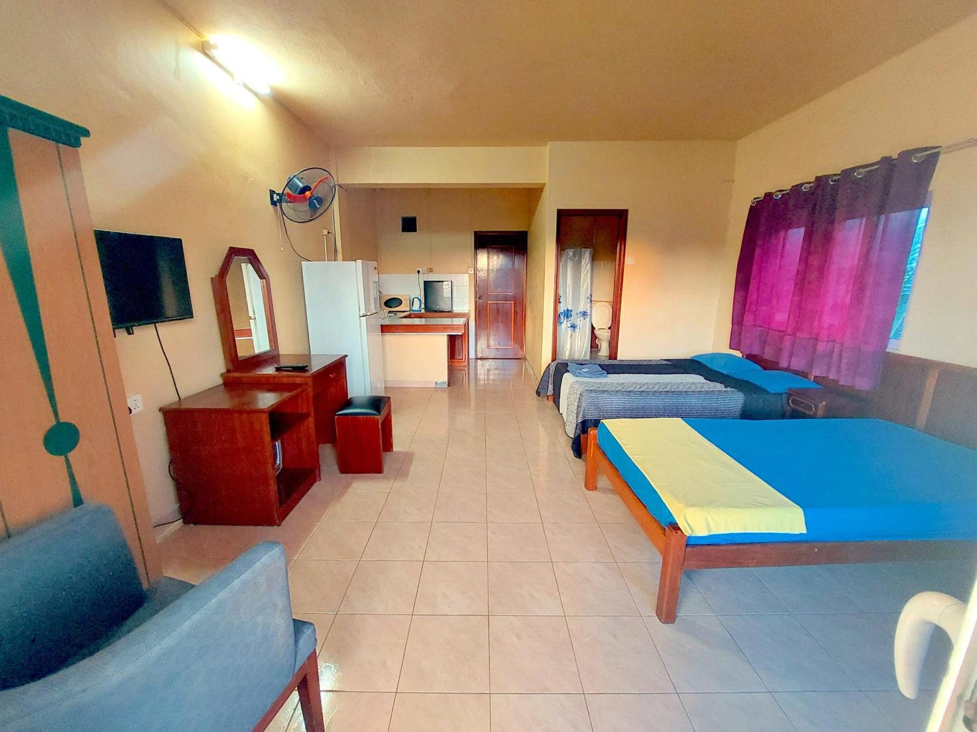 Latanier Beach Hotel Grand Baie Extérieur photo